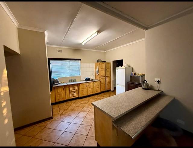 3 BEDROOM HOUSE FOR SALE IN VANDERBIJLPARK SE 3
